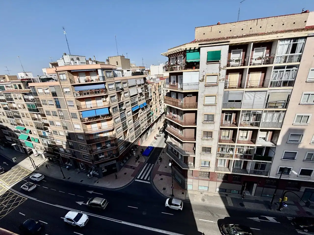 Vista exterior de Piso en venta en Zaragoza con Aire acondicionado, Calefacción y Parquet