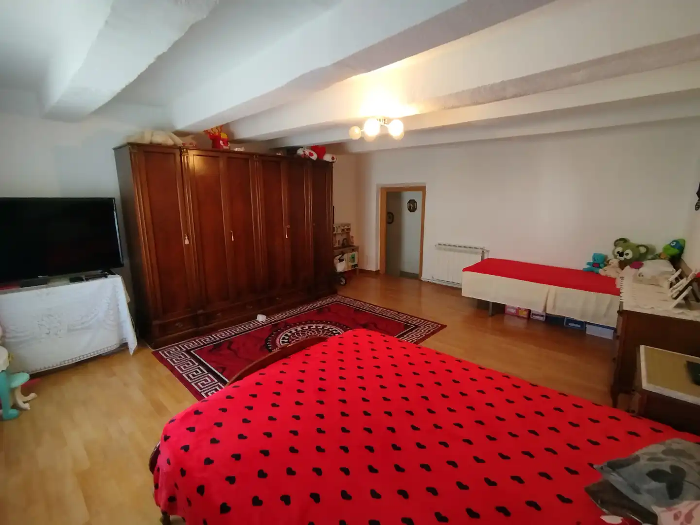 Dormitori de Casa adosada en venda en Mojados amb Calefacció, Parquet i Traster
