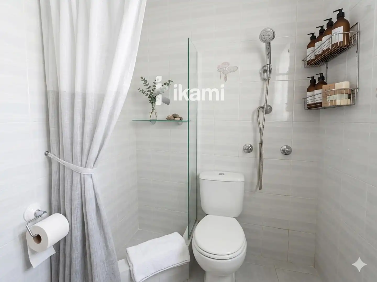 Badezimmer von Dachboden zum Verkauf in La Font d'en Carròs mit Terrasse