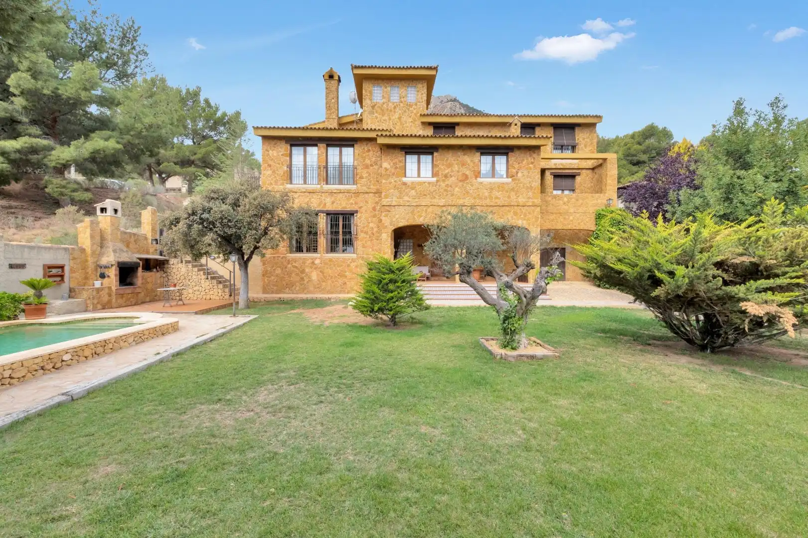 Vista exterior de Casa o chalet en venta en Tibi con Calefacción, Jardín privado y Terraza