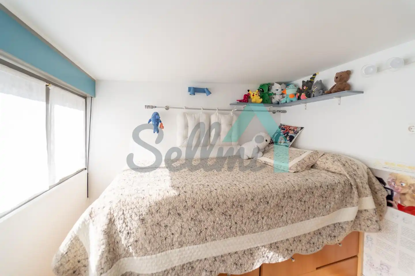 Habitación de Ático en venta en Oviedo  con Calefacción, Parquet y Terraza