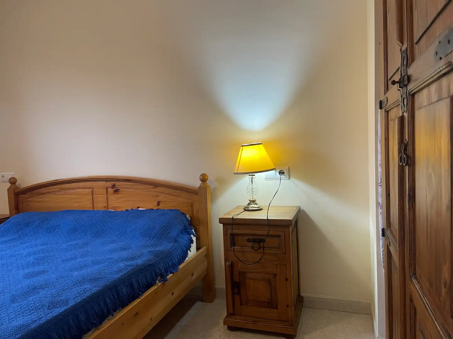 Habitación de Casa adosada en venta en Sant Joan de les Abadesses con Calefacción, Jardín privado y Trastero
