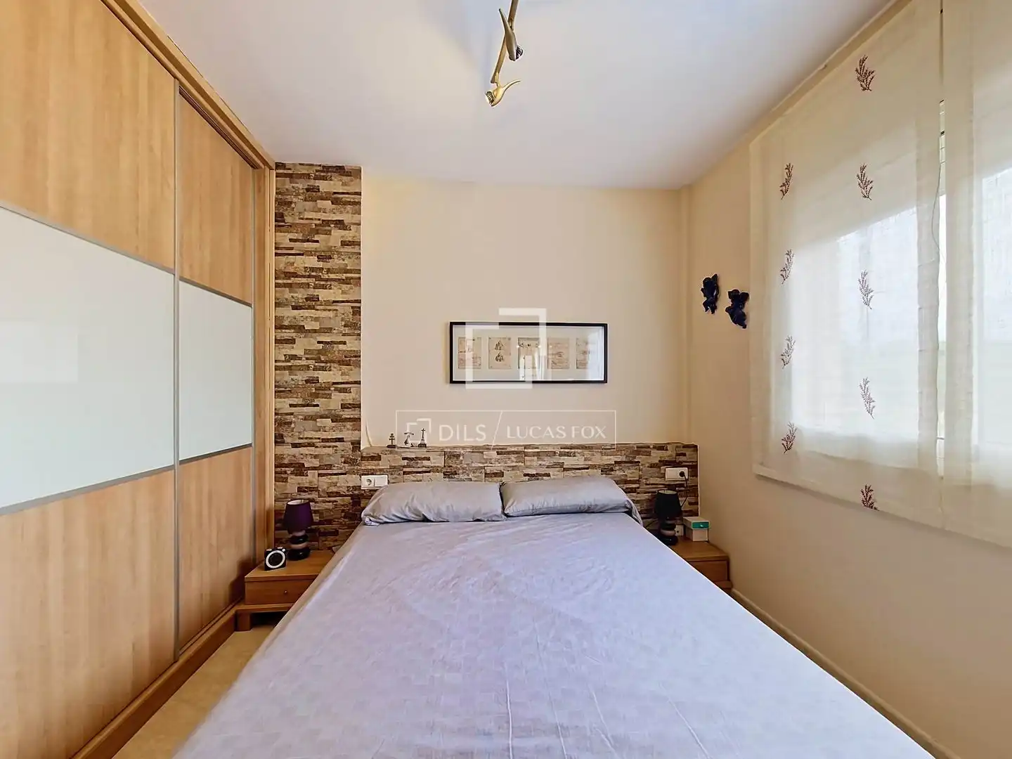 Schlafzimmer von Haus oder Chalet zum Verkauf in Cubelles mit Klimaanlage, Heizung und Privatgarten