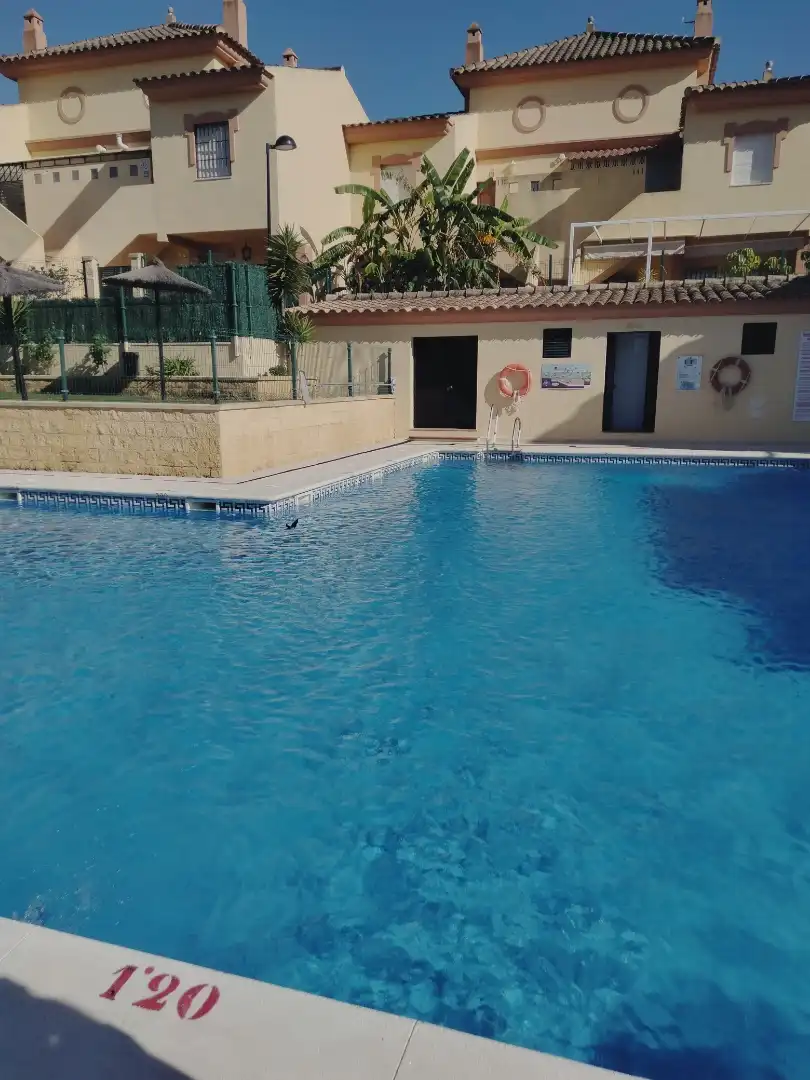 Schwimmbecken von Maisonette zum Verkauf in Islantilla mit Terrasse und Schwimmbad