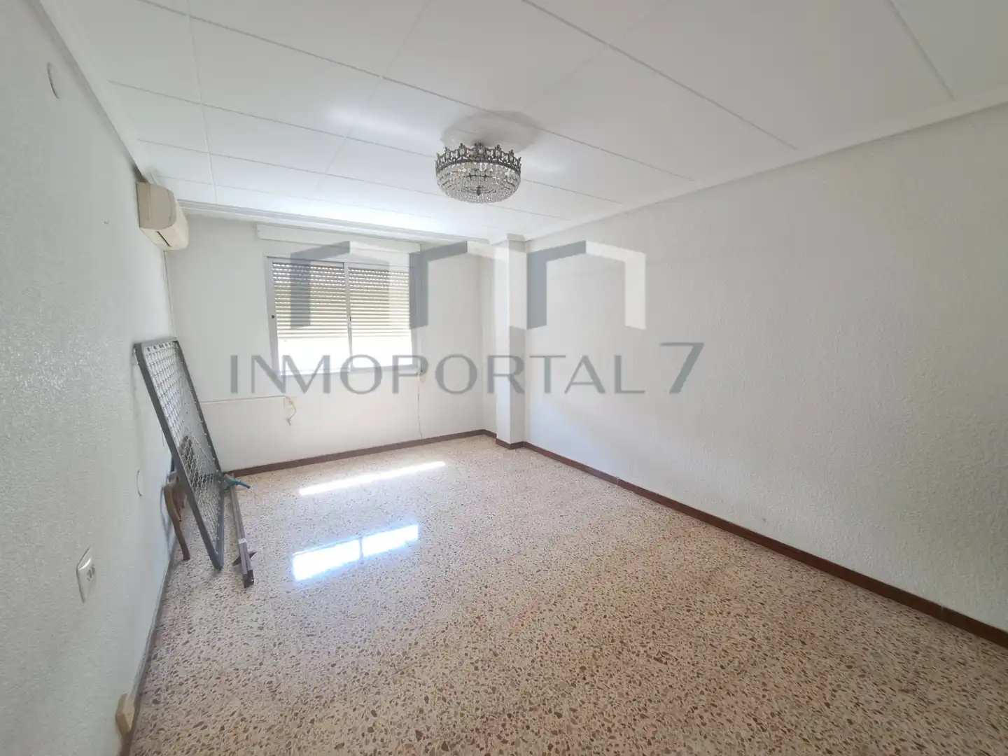 Sala d'estar de Pis en venda en Manises amb Forn, Microones i Balcó