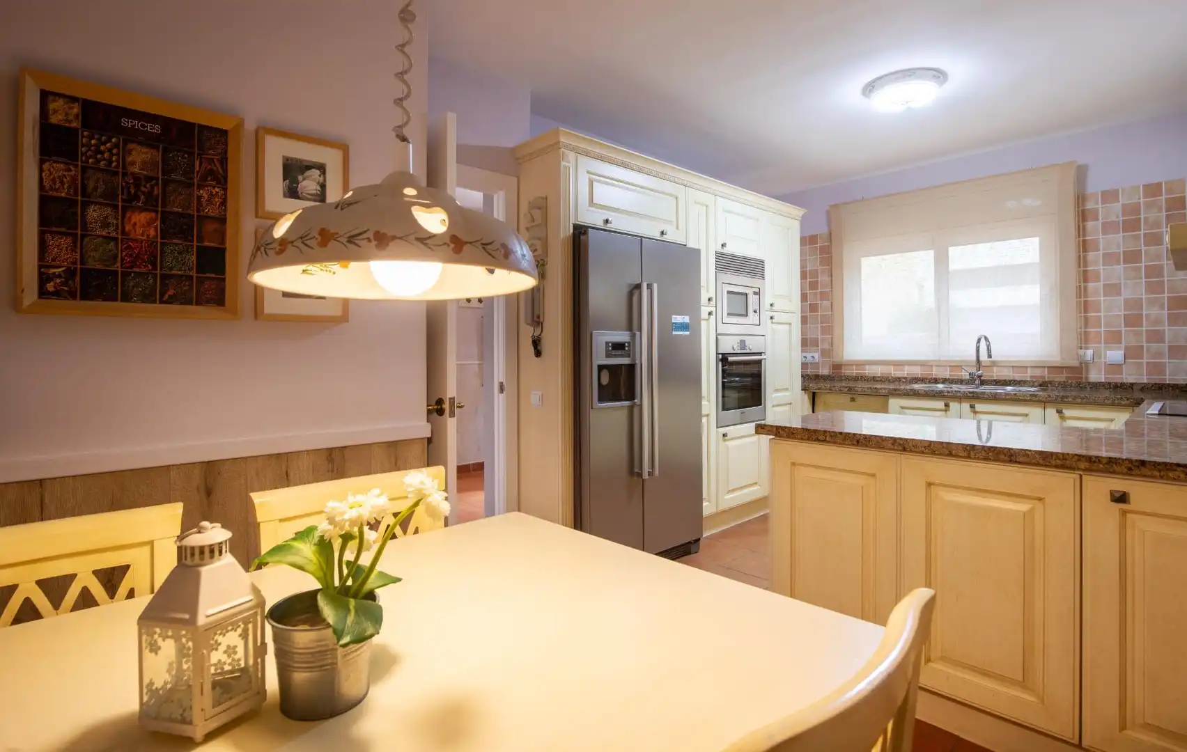 Küche von Haus oder Chalet zum Verkauf in Viladecavalls mit Klimaanlage, Heizung und Privatgarten