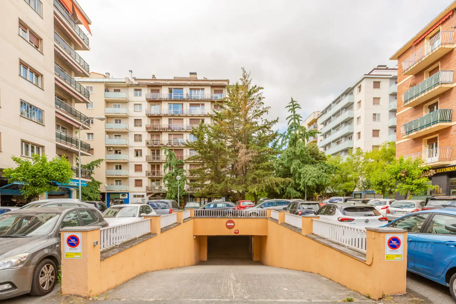 Parking de Piso en venta en  Pamplona / Iruña con Calefacción y Parquet