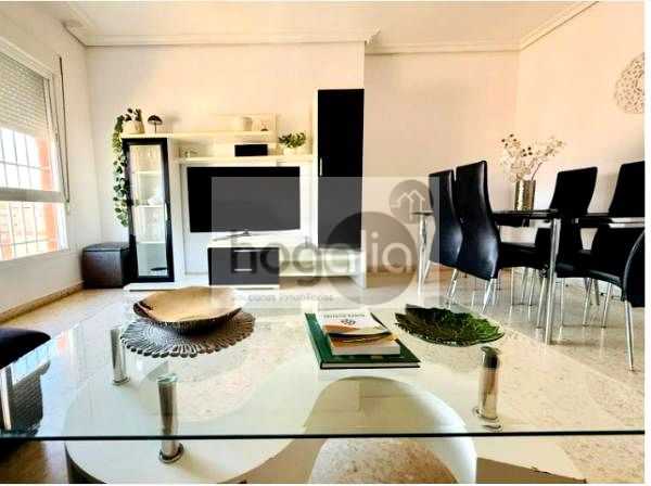 Sala d'estar de Pis de lloguer en  Sevilla Capital amb Aire condicionat i Moblat