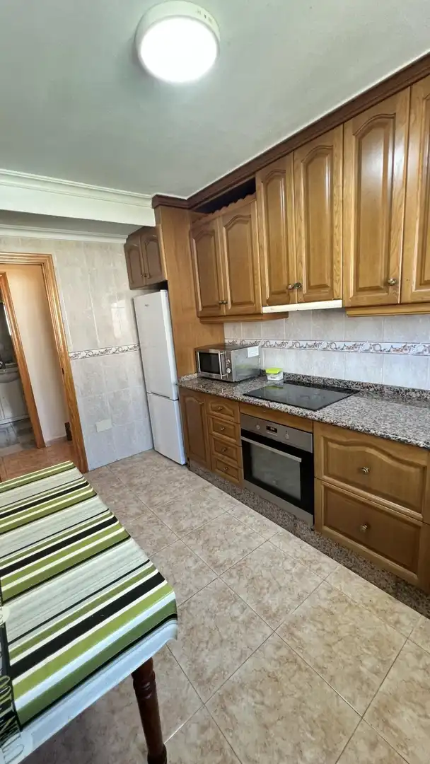 Cuina de Casa adosada en venda en Torrevieja amb Calefacció, Jardí privat i Moblat