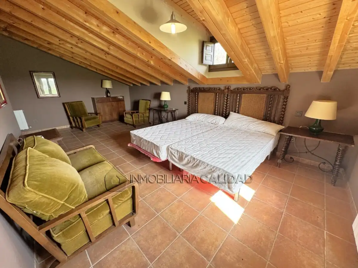 Habitación de Casa o chalet en venta en Burgos con Calefacción