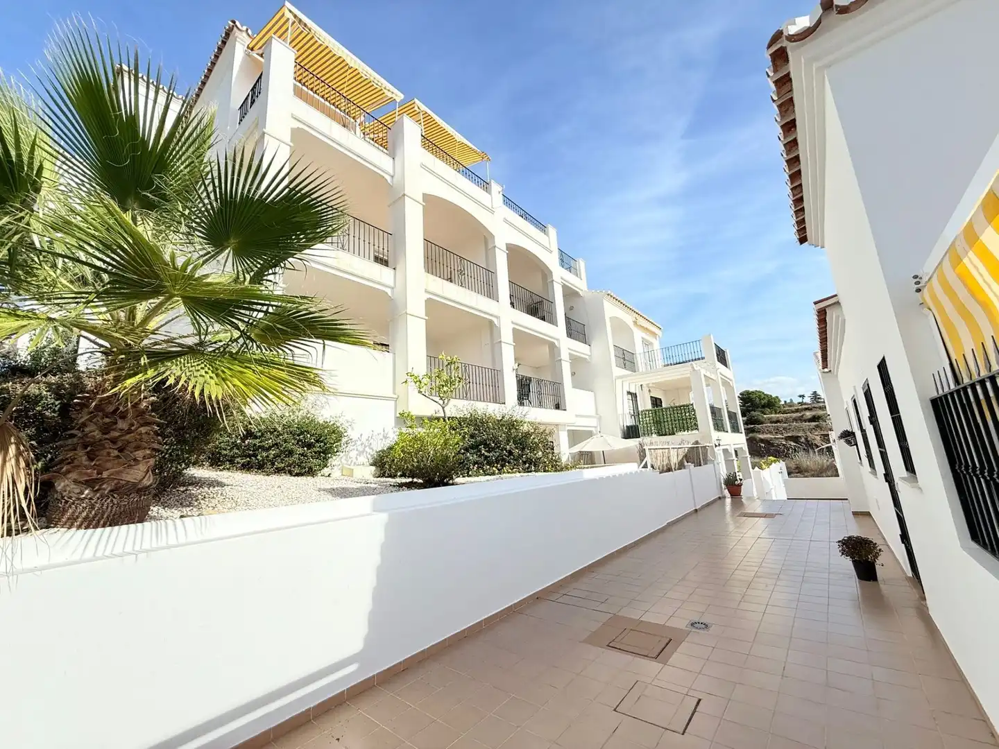 Dúplex amb piscina en venda a BALCON HIEGHTS, imagen 47