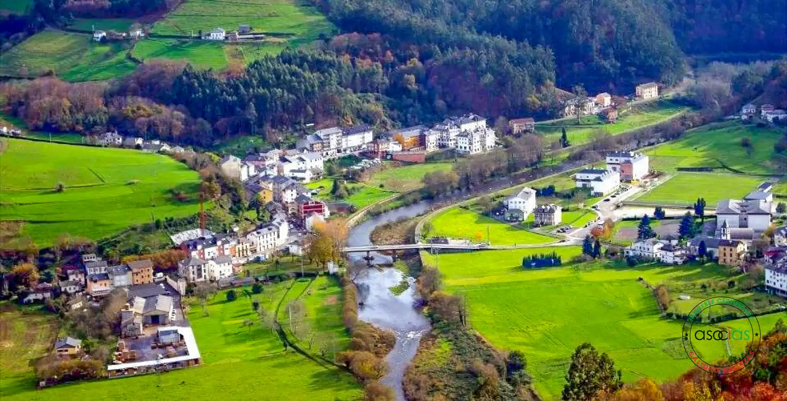 Vista exterior de Casa o chalet en venta en Valdés - Luarca con Calefacción, Jardín privado y Parquet