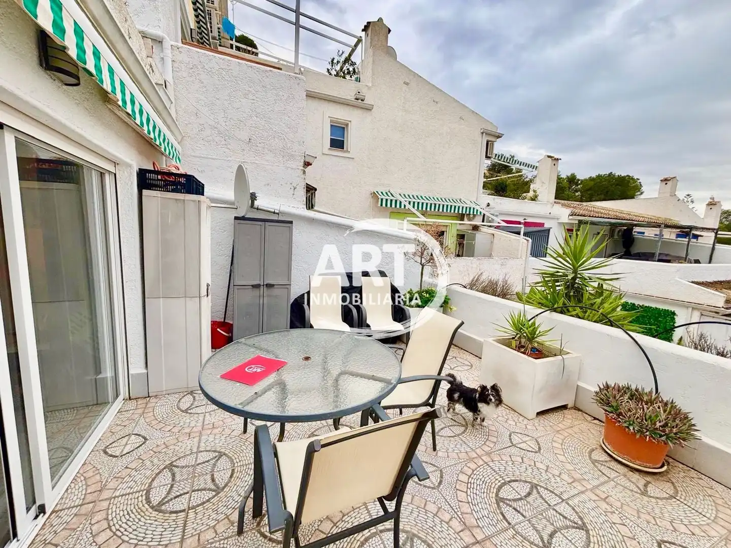 Vista exterior de Estudio en venta en Benidorm con Aire acondicionado, Calefacción y Terraza