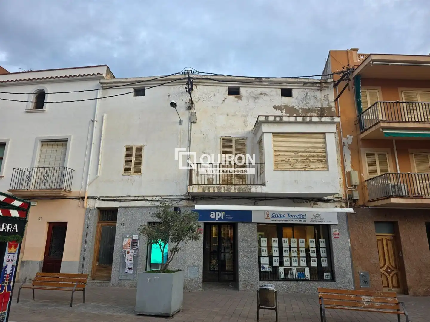 Vista exterior de Edifici en venda en Torredembarra