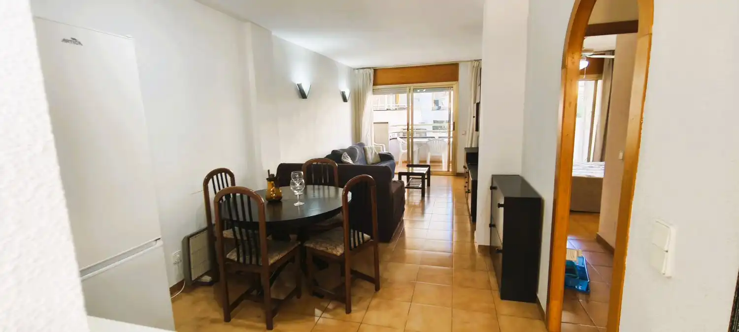 Esszimmer von Wohnungen zum Verkauf in Salou mit Heizung, Terrasse und Möbliert