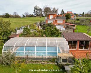 Piscina de Casa o xalet en venda en Villaviciosa amb Terrassa, Piscina i Balcó