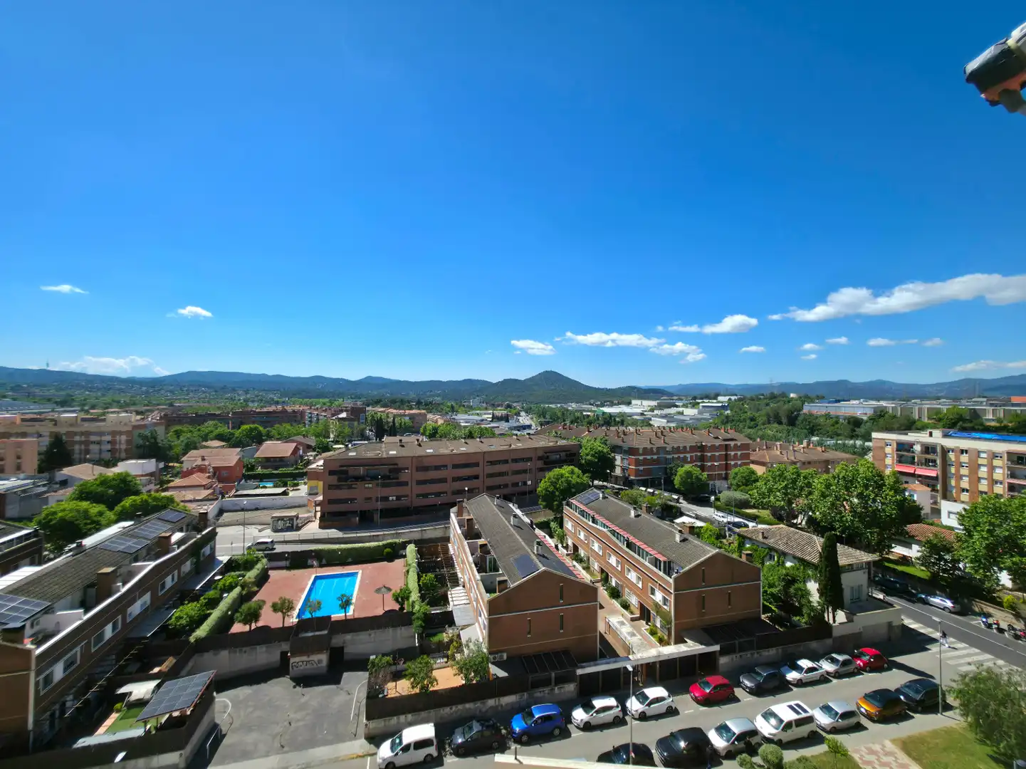 Vista exterior de Piso en venta en Rubí con Aire acondicionado, Calefacción y Terraza