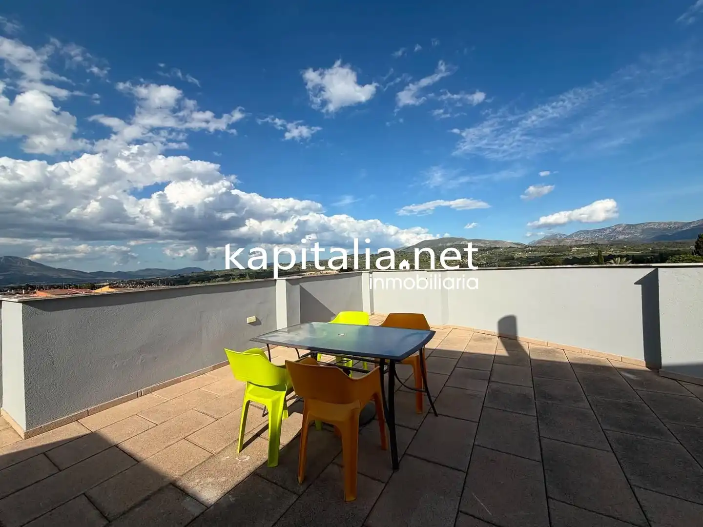 Terrasse von Dachboden zum Verkauf in Cocentaina mit Klimaanlage, Terrasse und Möbliert