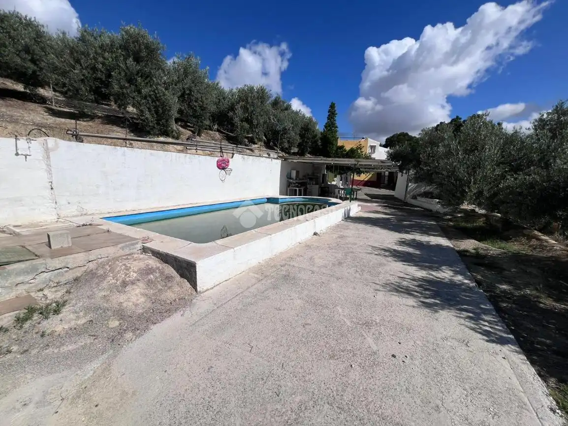 Piscina de Finca rústica en venda en Jaén amb Aire condicionat i Moblat