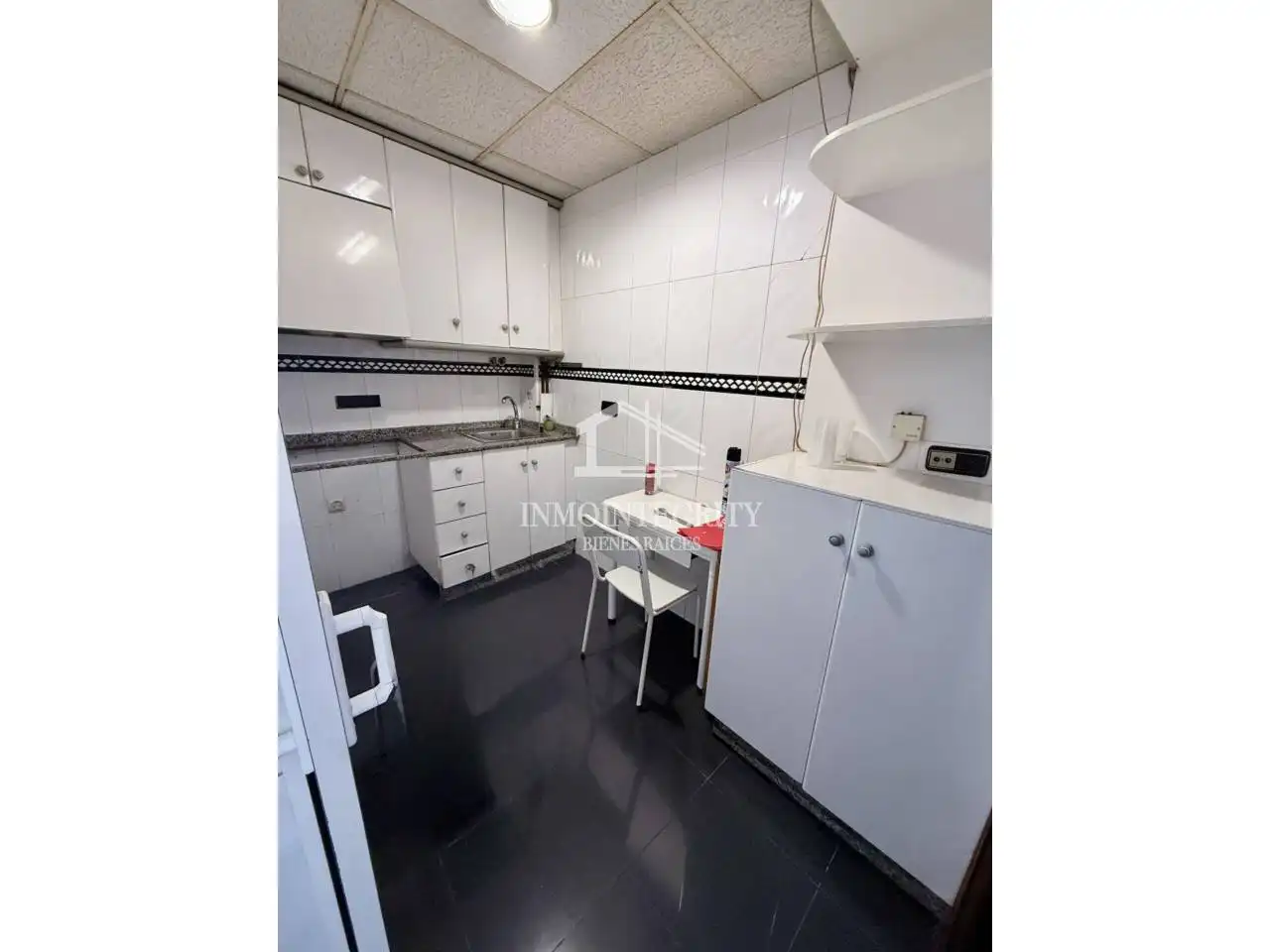 Cocina de Local en venta en Castellón de la Plana / Castelló de la Plana con Aire acondicionado