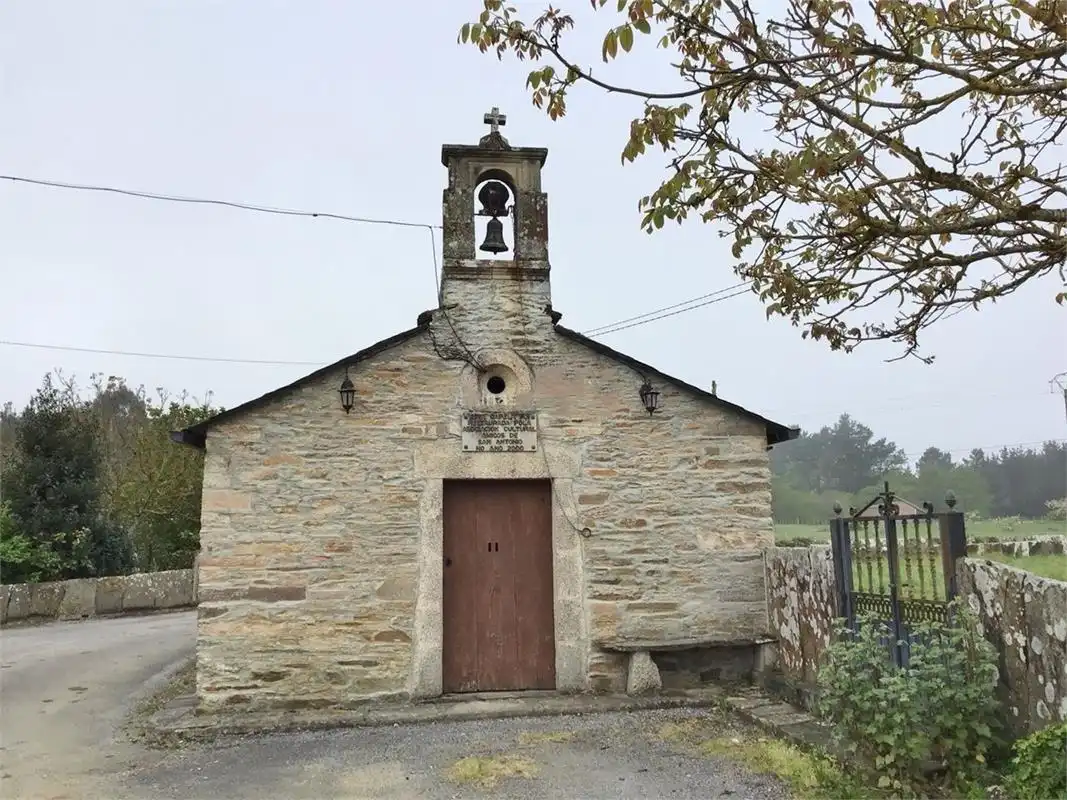 Casa rústica amb jardí en venda a Begonte, imagen 3