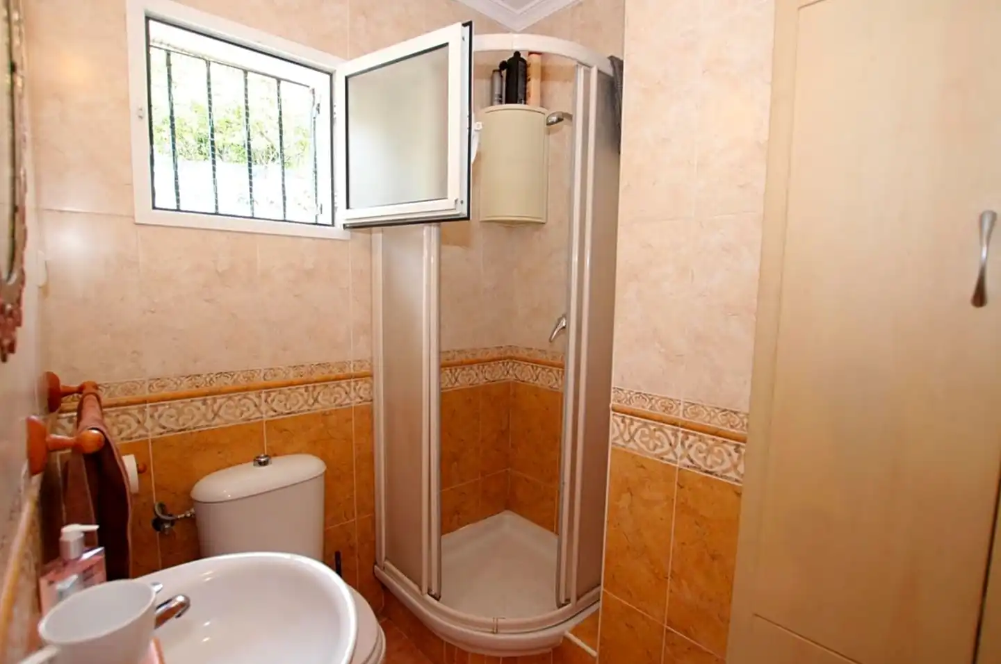 Baño de Casa o chalet en venta en Benalmádena con Aire acondicionado, Jardín privado y Terraza