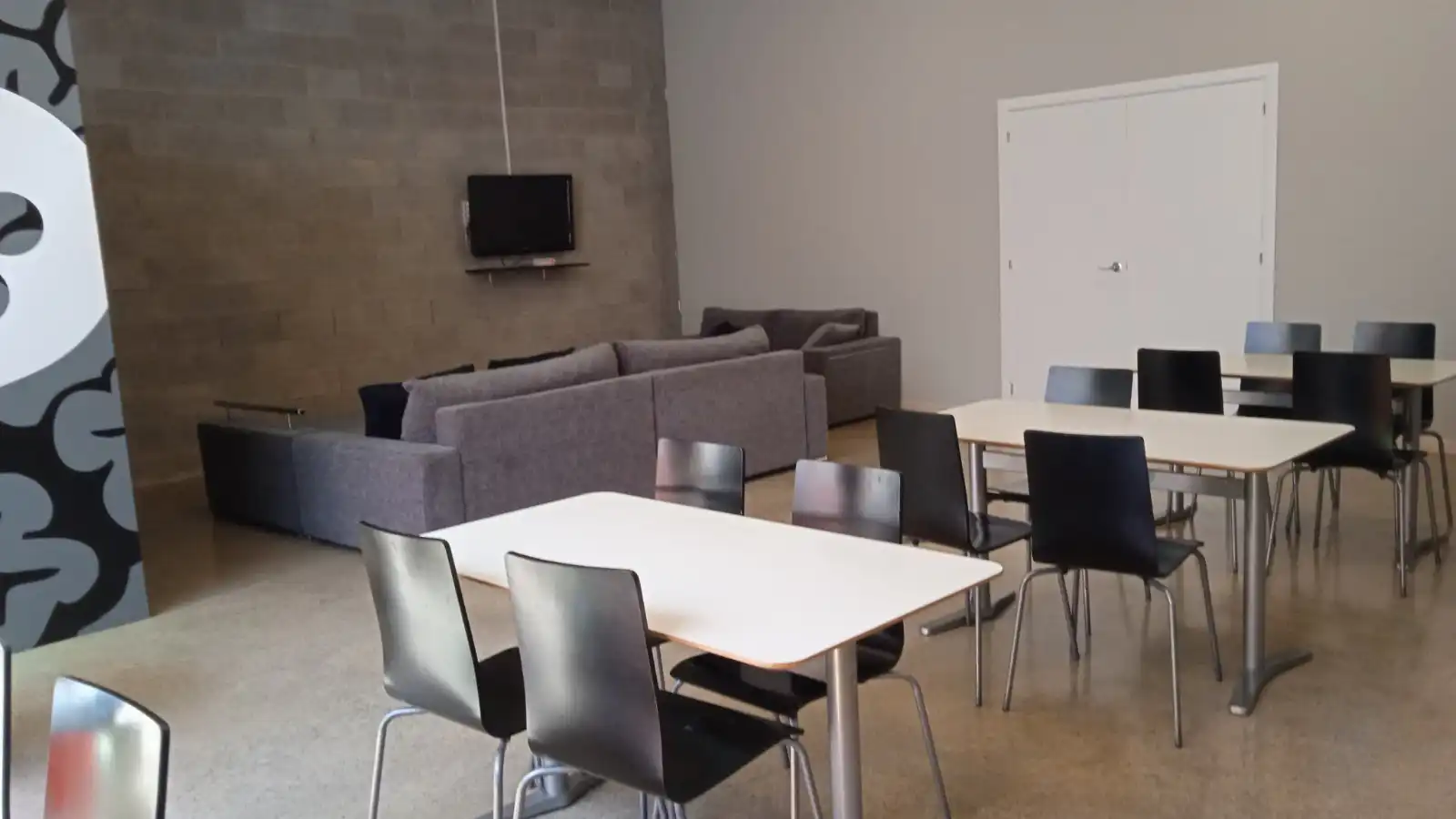 Büro zur Miete in Reus mit Klimaanlage, Heizung und Internet