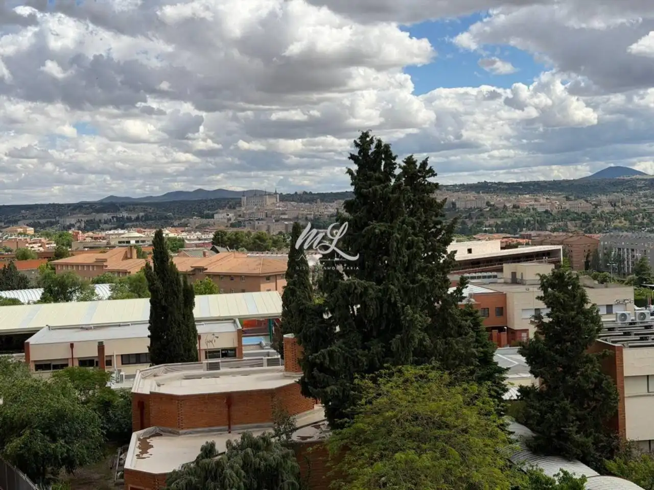 Vista exterior de Piso en venta en Toledo con Aire acondicionado, Calefacción y Parquet