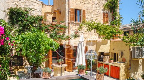 Casa en venta con piscina en Capdepera