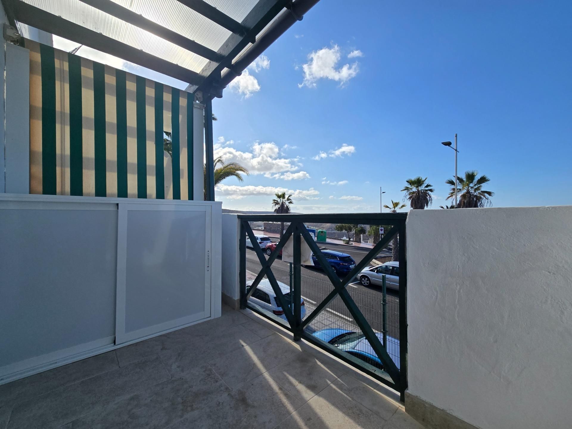 Vista exterior de Apartamento en venta en Mogán con Aire acondicionado, Jardín privado y Terraza