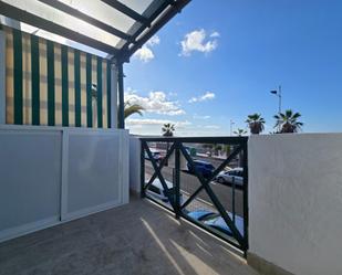 Vista exterior de Apartament en venda en Mogán amb Aire condicionat, Jardí privat i Terrassa