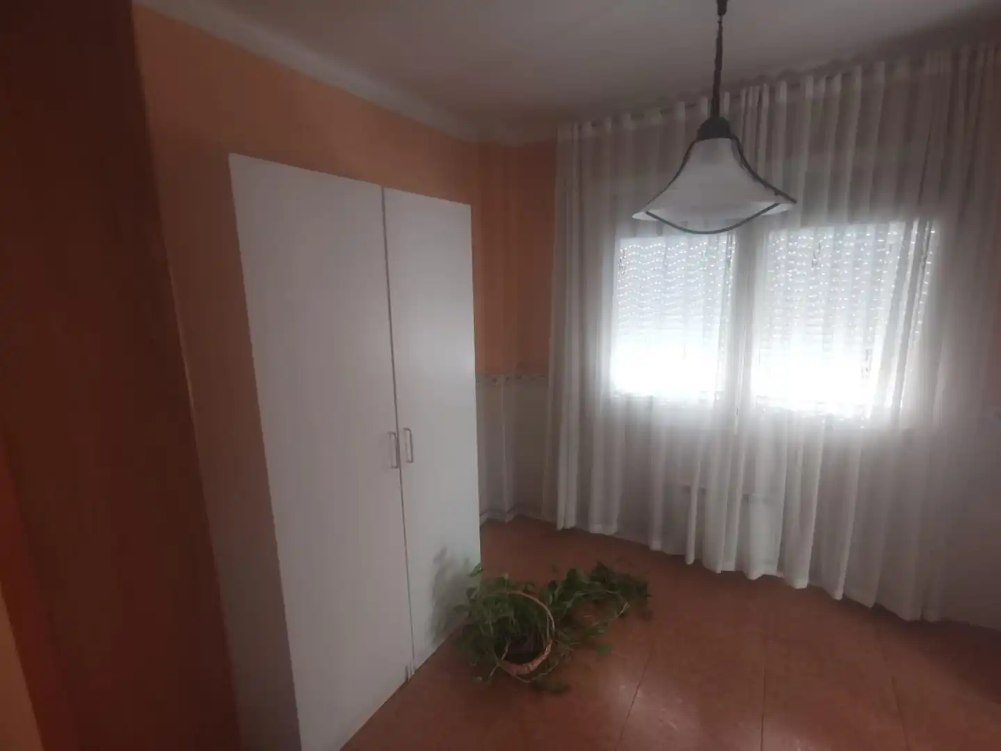 Dormitori de Pis en venda en Manresa amb Calefacció i Moblat