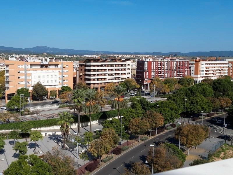 Vista exterior de Pis de lloguer en  Córdoba Capital amb Aire condicionat, Calefacció i Terrassa