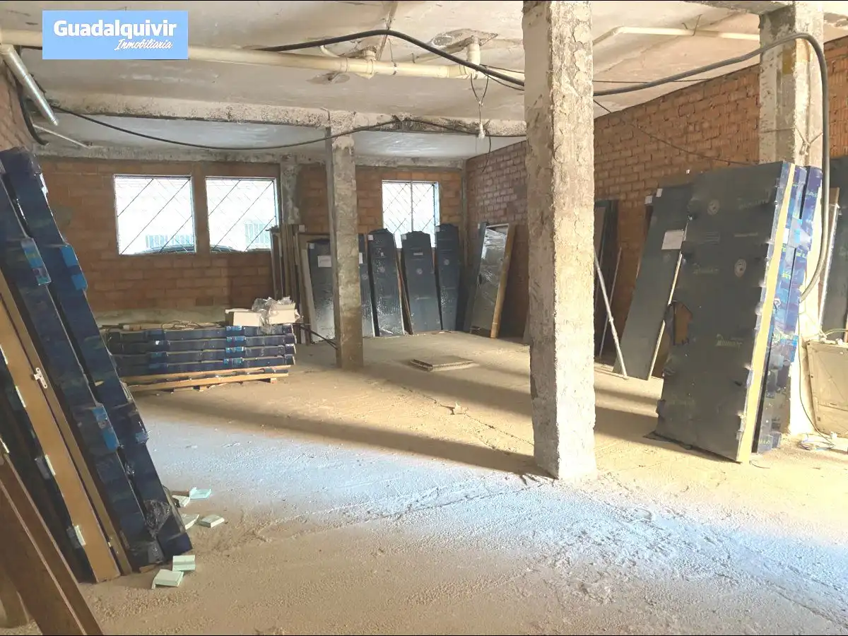 Local comercial en venda a Triana, imagen 2