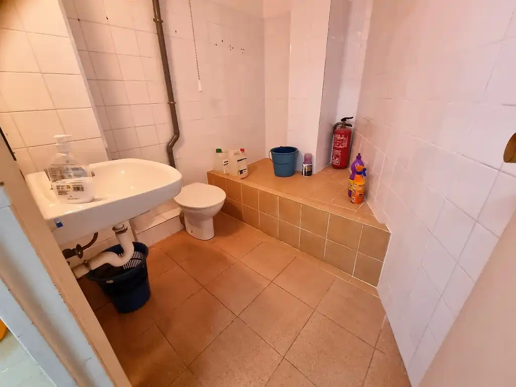 Local comercial en venta en Avenida Montserrat, imagen 5
