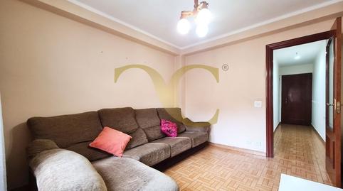 Foto 3 de Piso en venta en Calle Puerto de Tarna, Teatinos - Los Prados, Oviedo