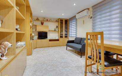 Living room of Flat for sale in Badalona  with Air Conditioner