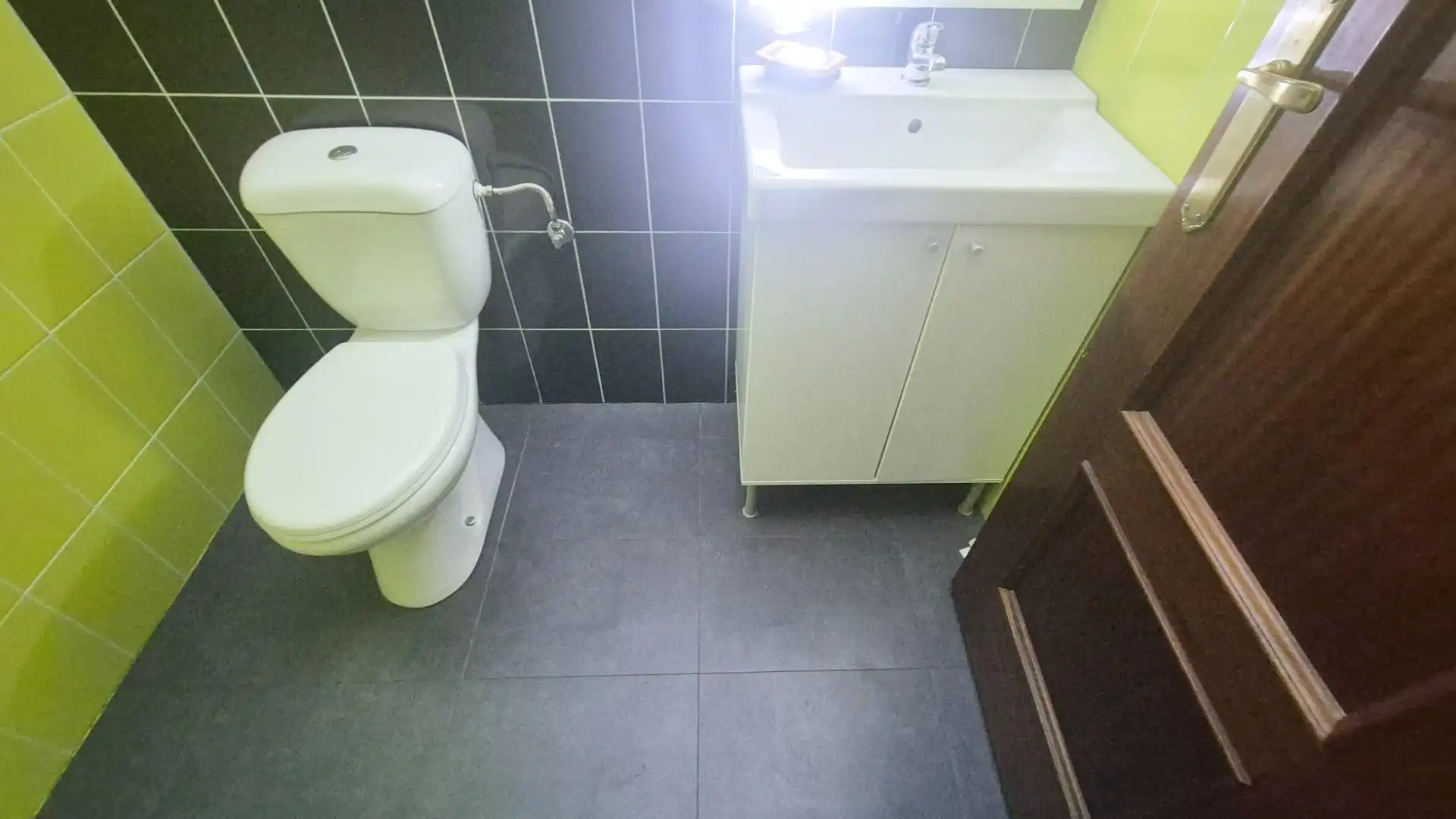 Baño de Piso en venta en Béjar con Calefacción y Balcón