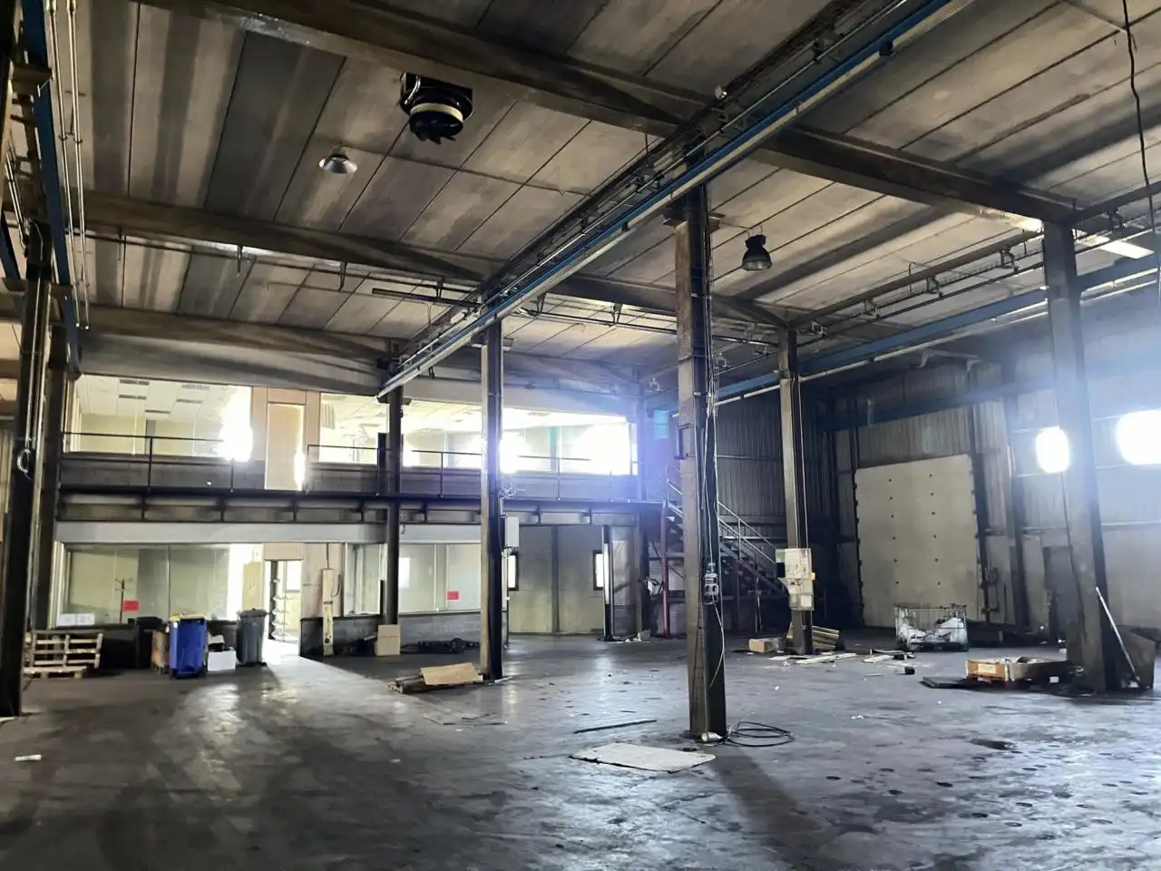 Nave industrial en venta en Manlleu con Alarma