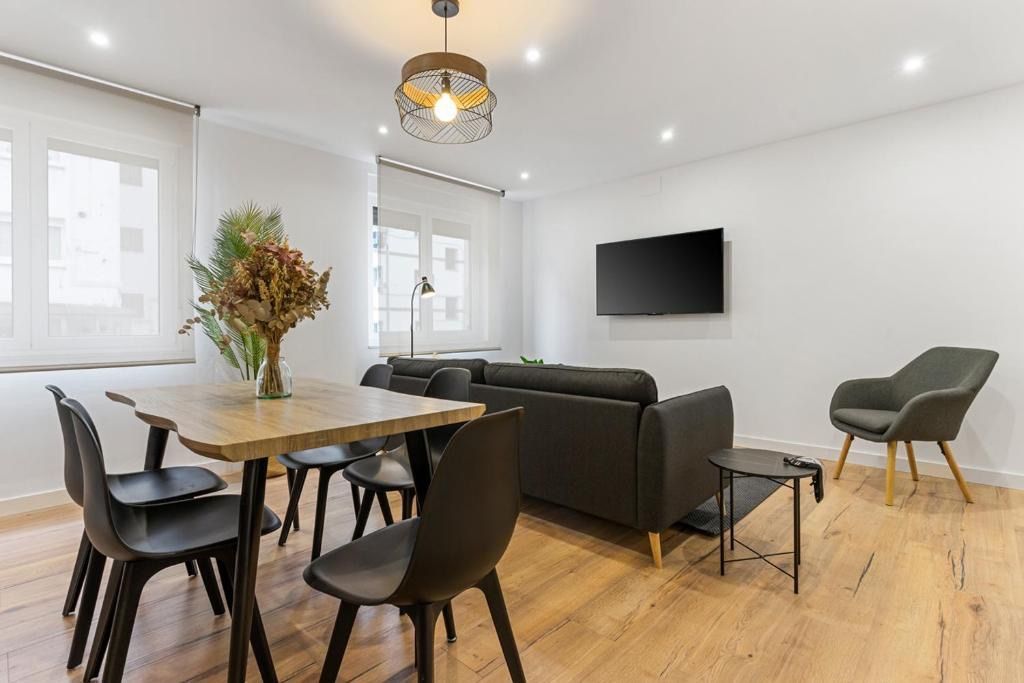 Living room of Flat to rent in Gijón   with Heating and Furnished