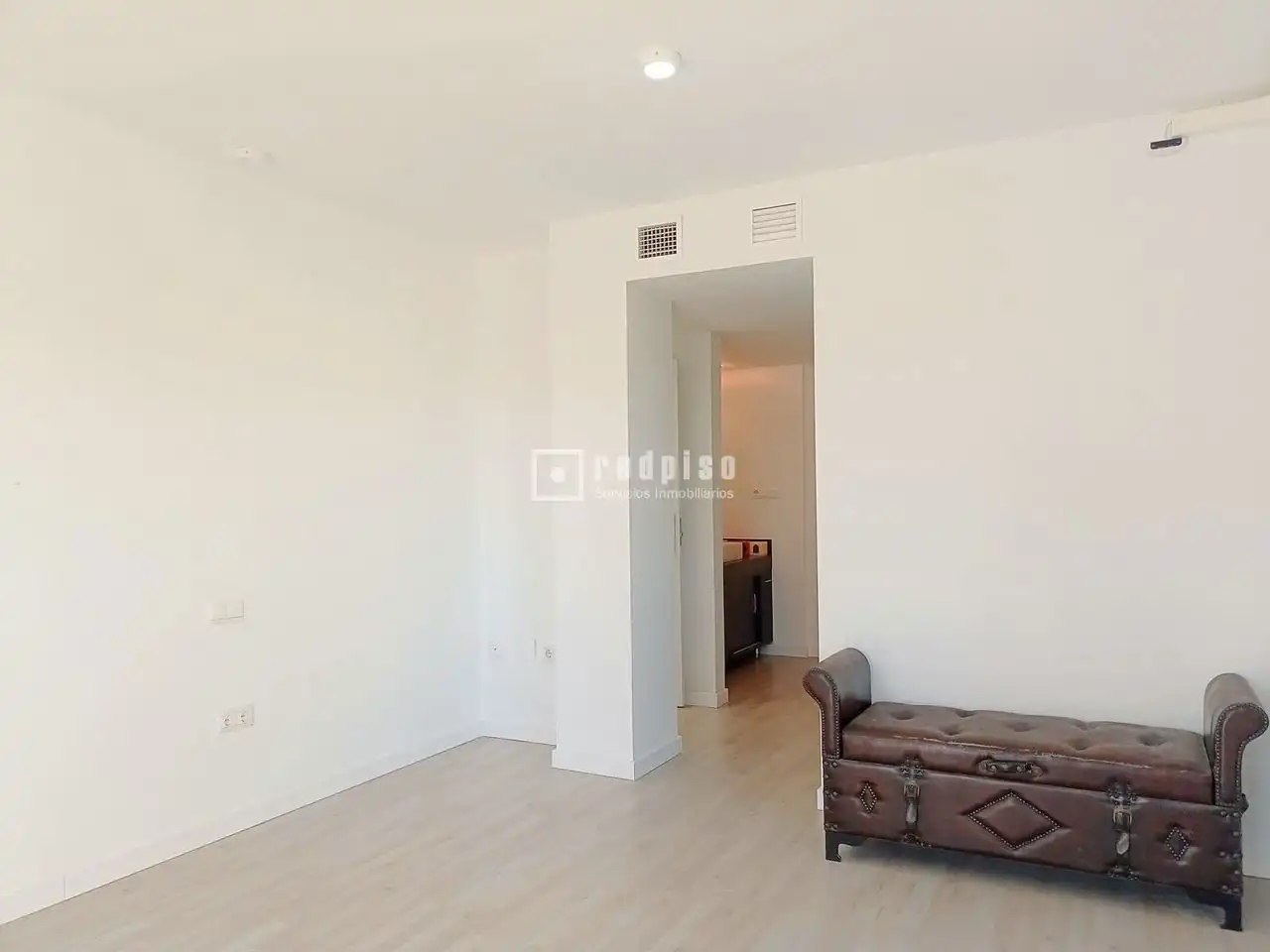 Schlafzimmer von Wohnung zum Verkauf in Benalmádena mit Klimaanlage, Heizung und Privatgarten