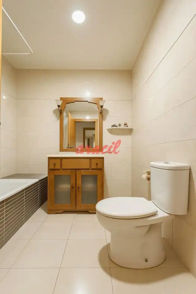 Baño de Casa o chalet en venta en Ourense Capital  con Calefacción, Jardín privado y Terraza