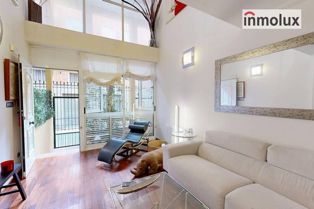 Dúplex en Venta en Calle Aurora en El Raval - Portes Encarnades