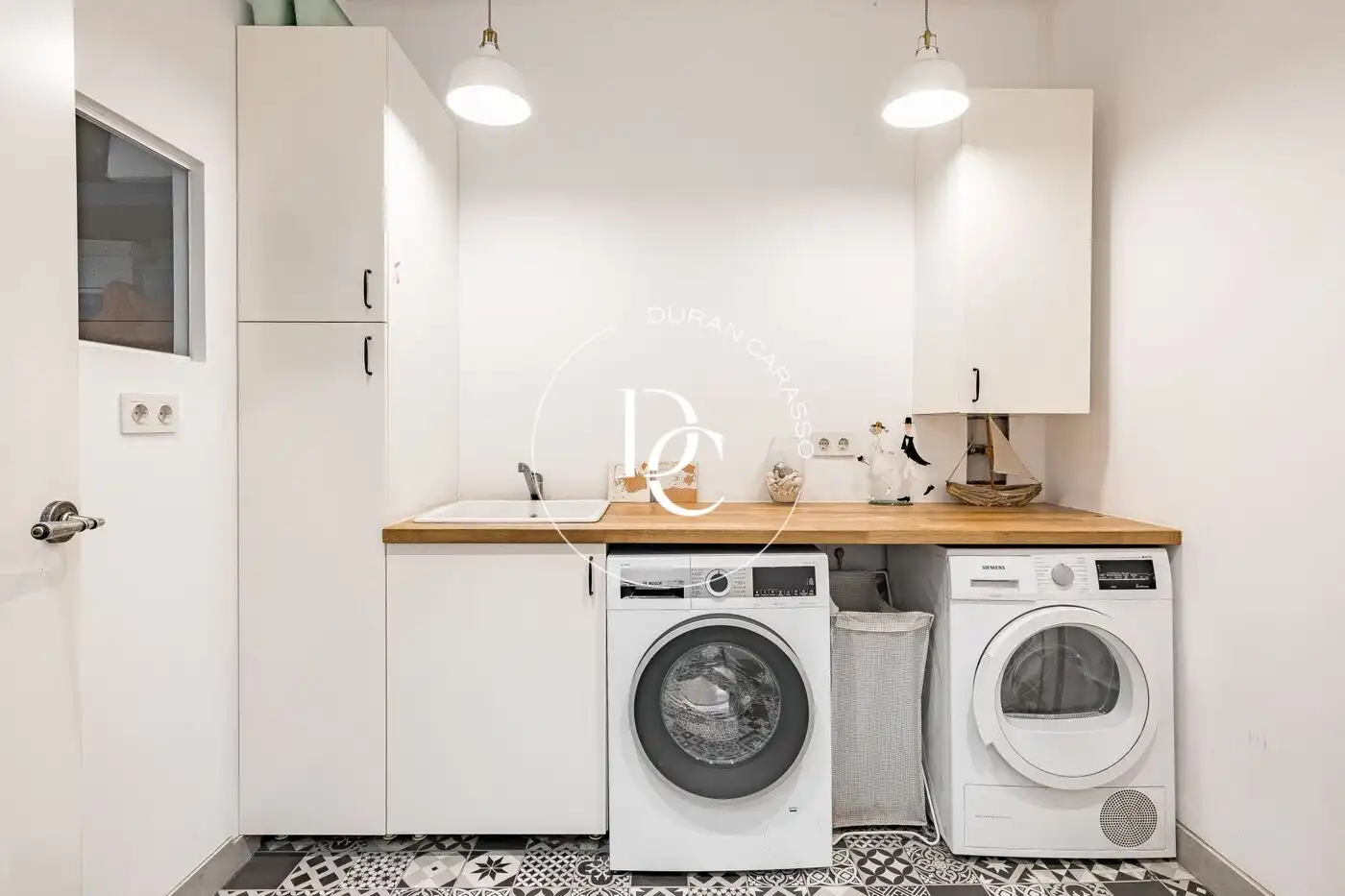 Cocina de Casa o chalet en venta en Sant Joan Despí con Aire acondicionado, Calefacción y Jardín privado