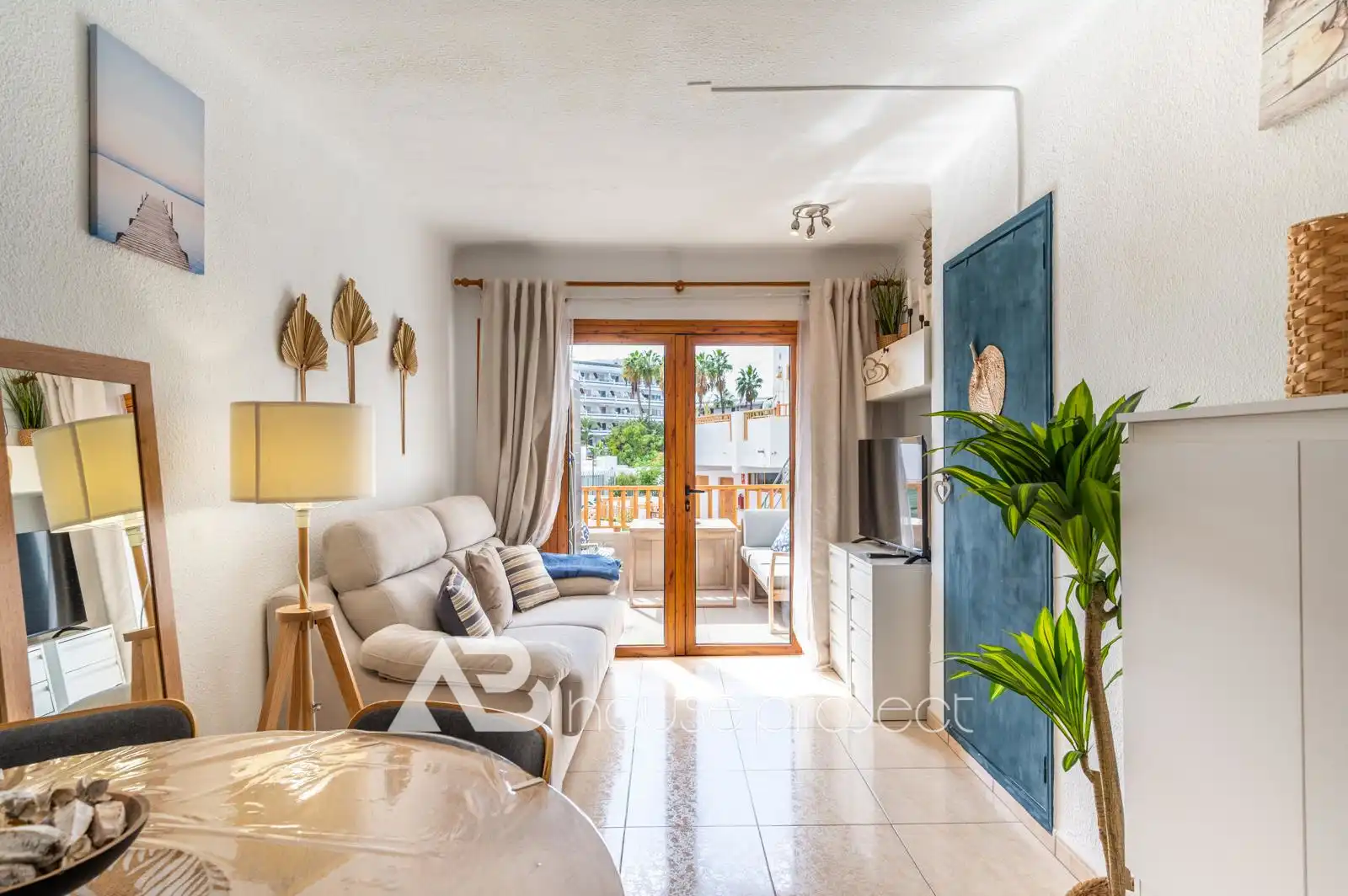 Sala de estar de Estudio en venta en Adeje con Terraza, Amueblado y Piscina comunitaria
