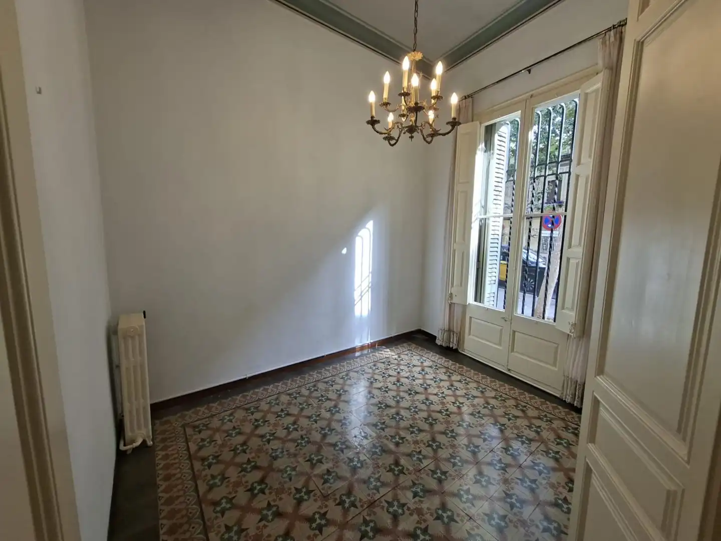 Comedor de Casa o chalet de alquiler en Badalona con Aire acondicionado, Calefacción y Jardín privado