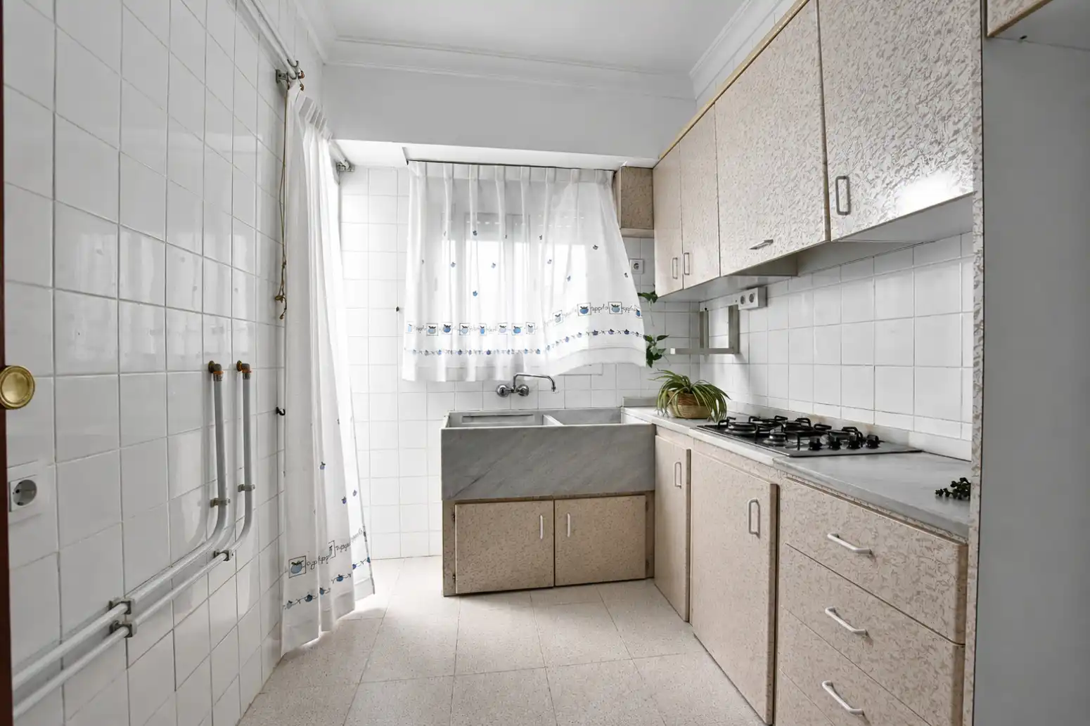 Cocina de Piso en venta en Rafelbuñol / Rafelbunyol con Balcón