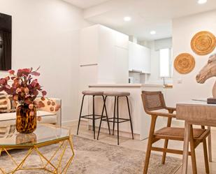 Flat to rent in Calle Feria, Feria