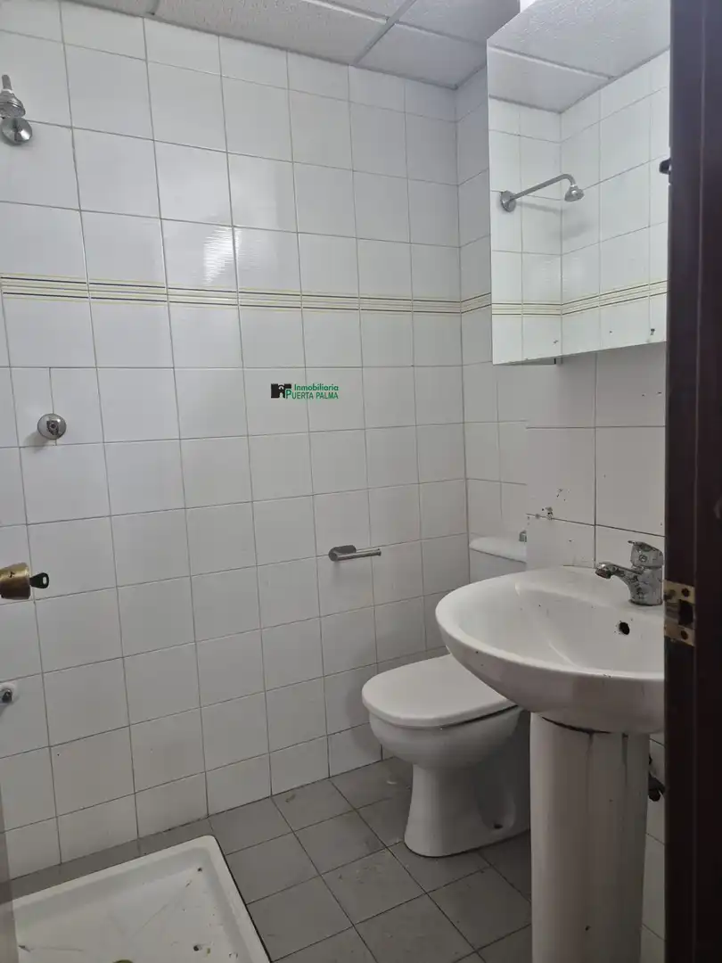 Badezimmer von Geschaftsraum zur Miete in Badajoz