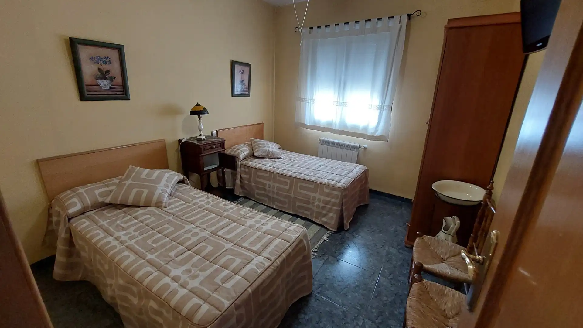 Habitación de Casa o chalet en venta en Zarza de Granadilla con Aire acondicionado, Calefacción y Amueblado